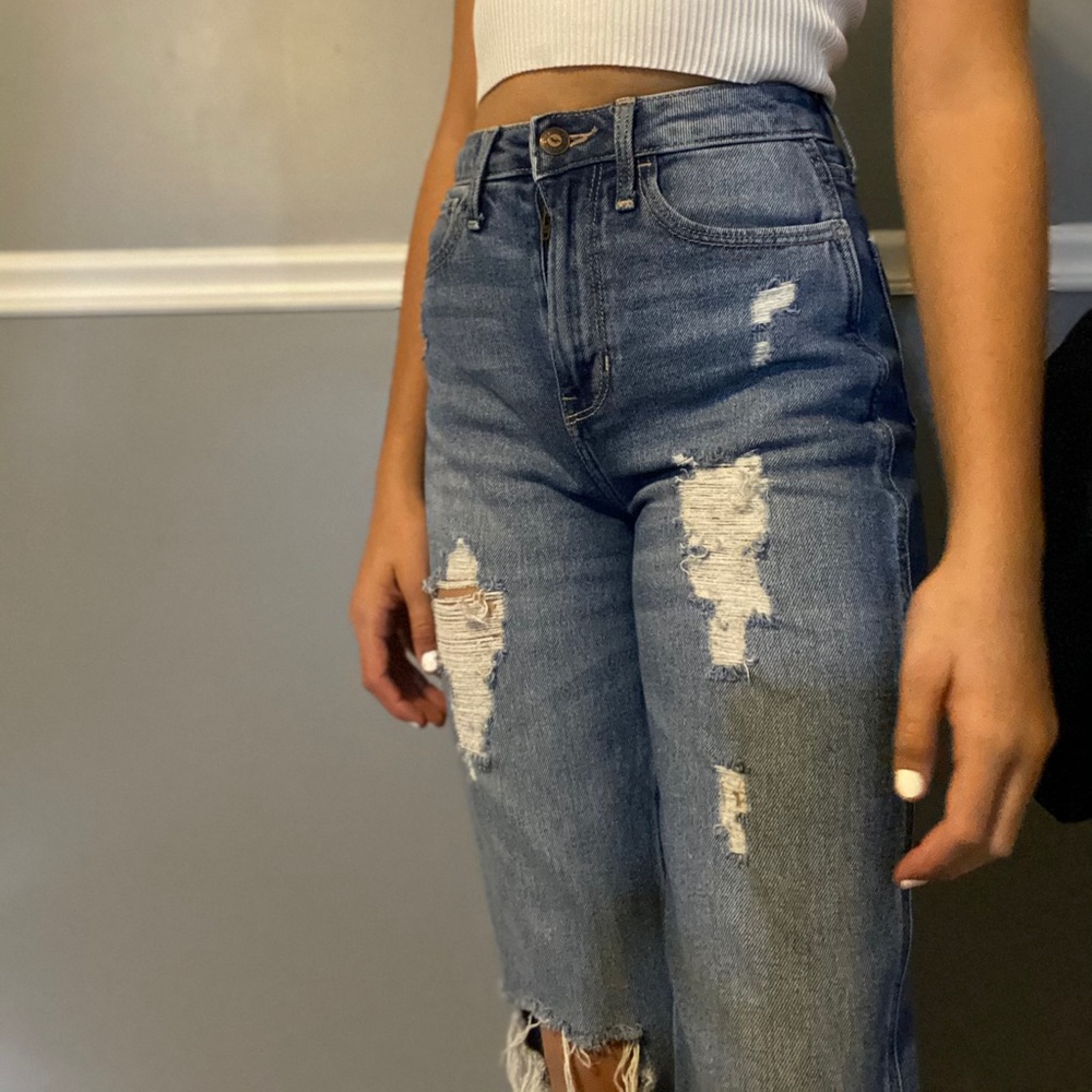 Hollister mom jeans with rips barely worn